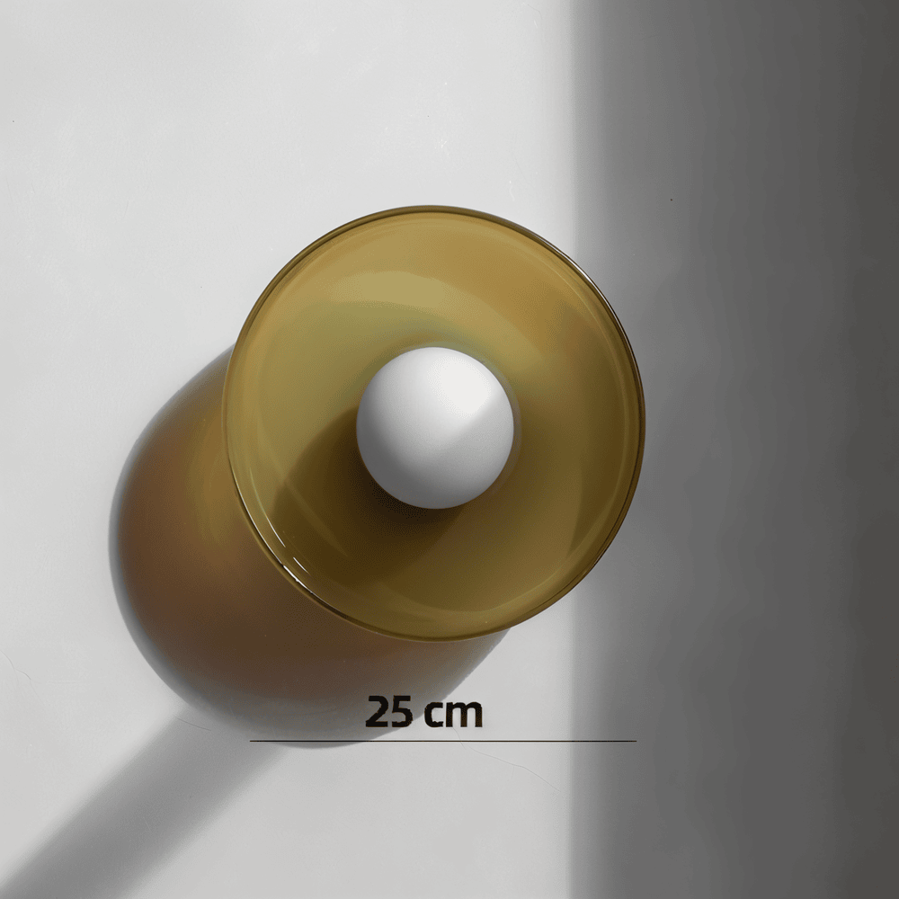 Plafonnier Nordic OrangeBeam, parfait pour illuminer avec style et chaleur.