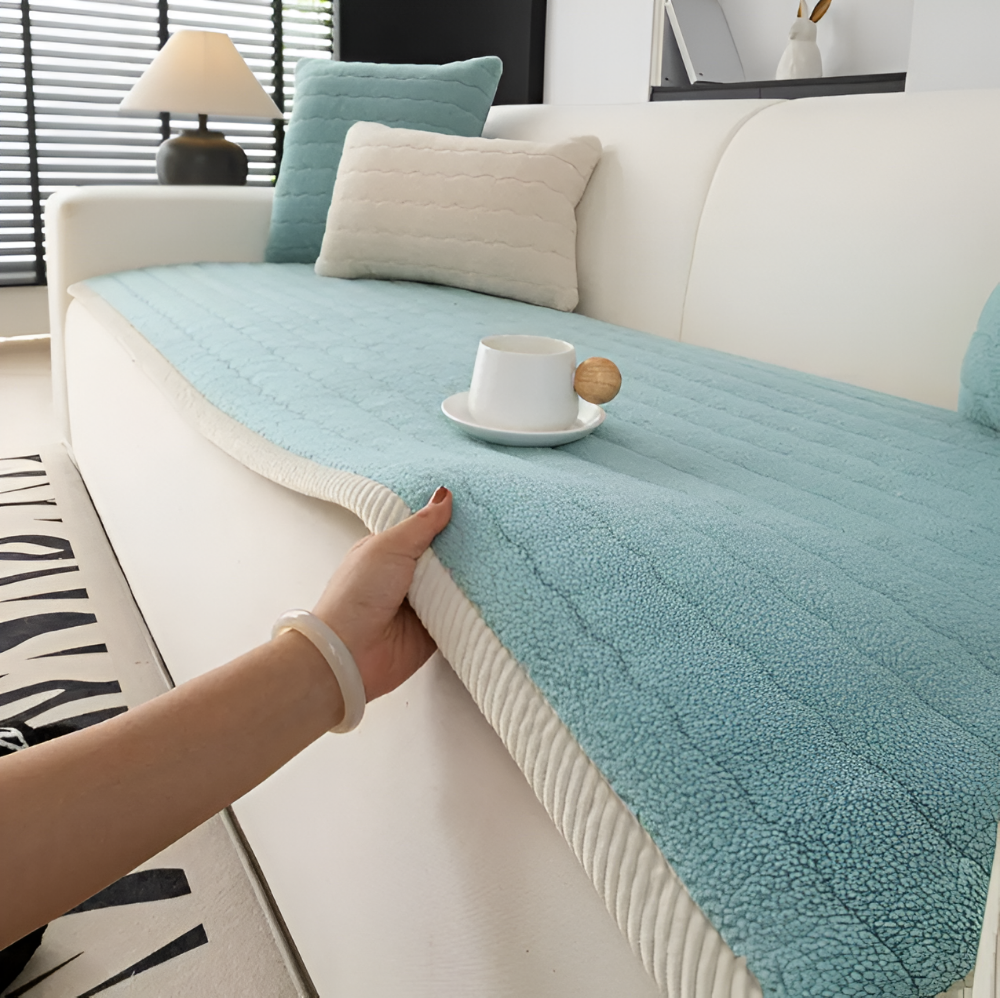 Déco maison: housse douce antidérapante pour canapé, confort et protection longue durée.