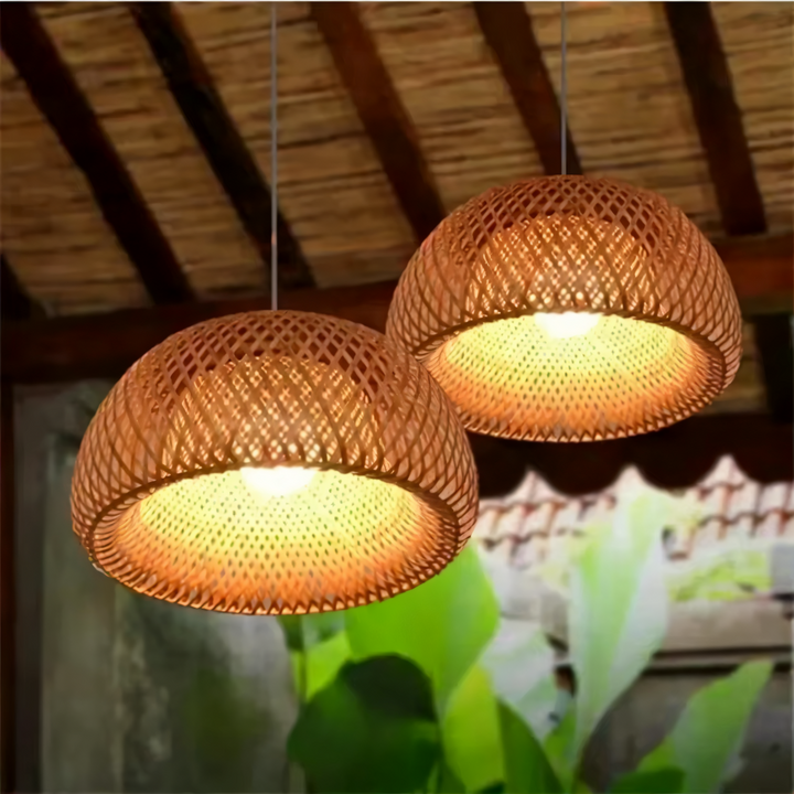 Lumière suspension fait main, design unique pour une ambiance lumineuse et moderne en chambre.
