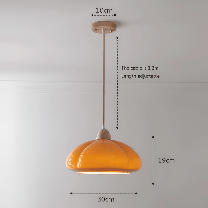 Détail de suspension luminaire rétro, design nordique chic pour intérieur moderne.