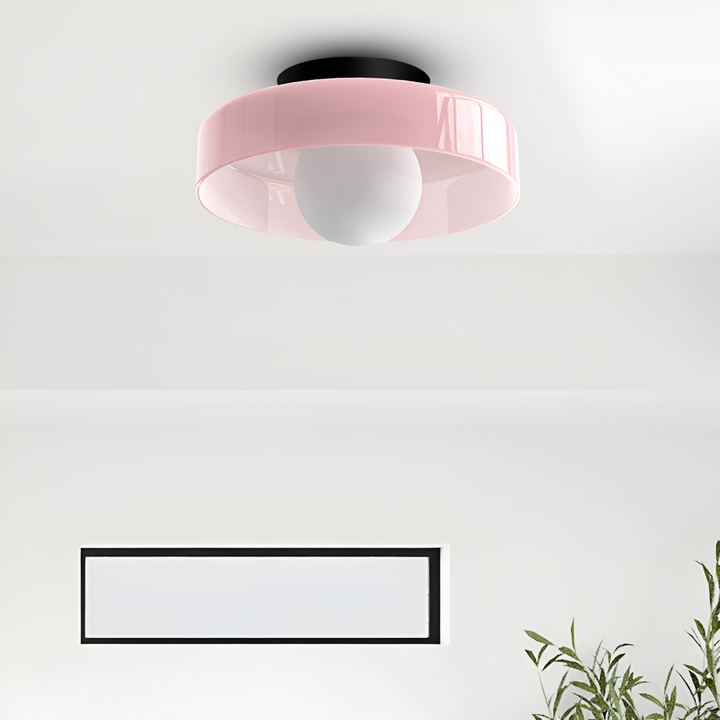 Lampe de plafond ronde LED design, parfait pour une ambiance moderne et épurée.