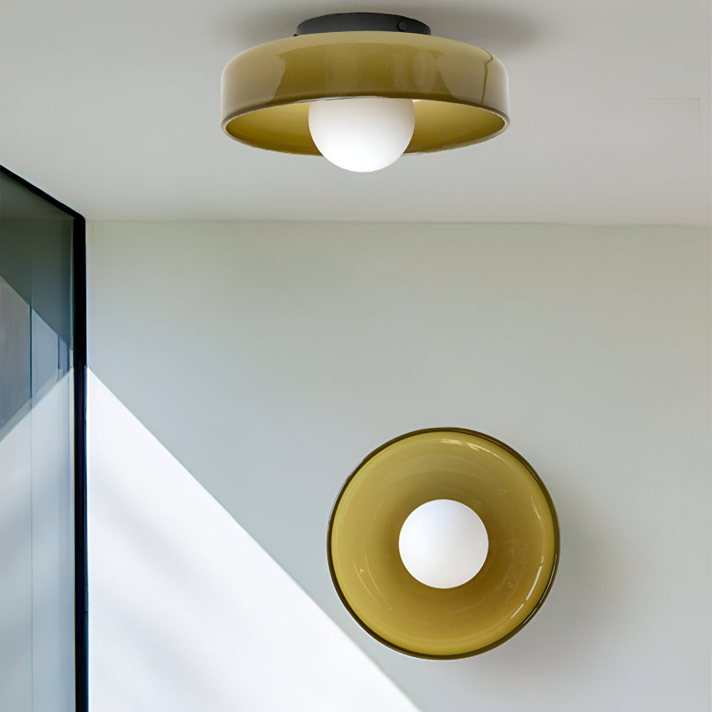 Luminaire plafond LED rond pour salon contemporain, lumière douce et uniforme.