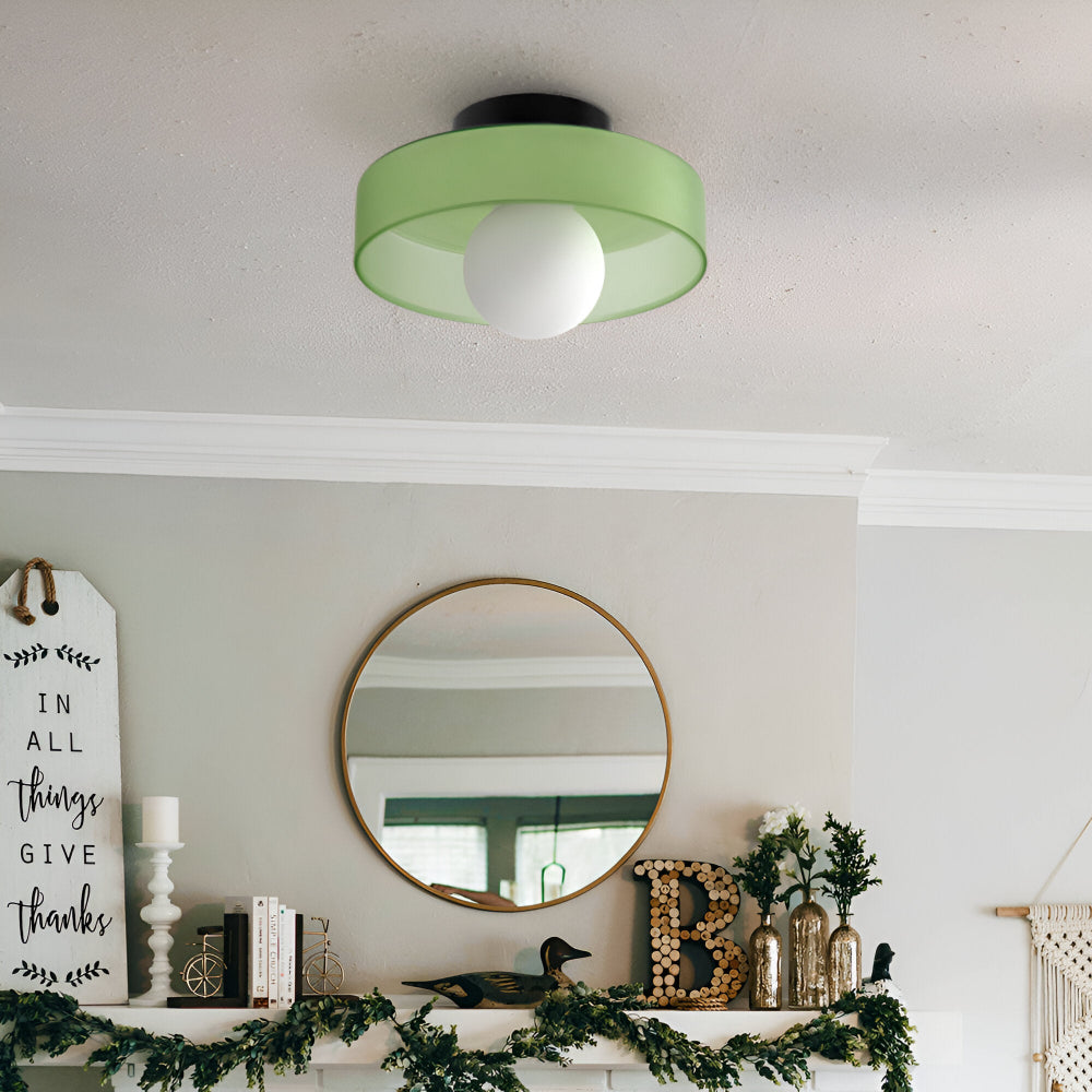 Plafonnier LED rond élégant, design moderne pour chambre à coucher relaxante.