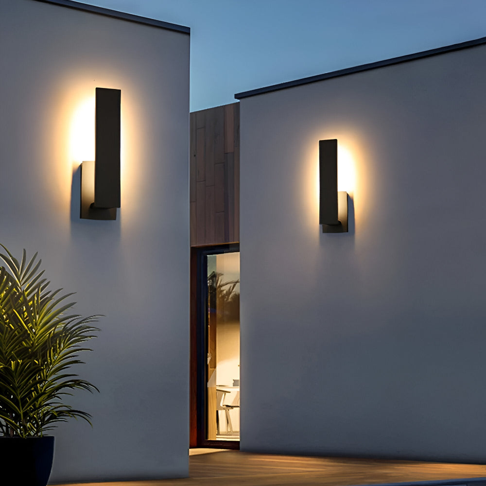 Applique façade LED étanche, style minimaliste, parfait pour un éclairage extérieur élégant et durable.
