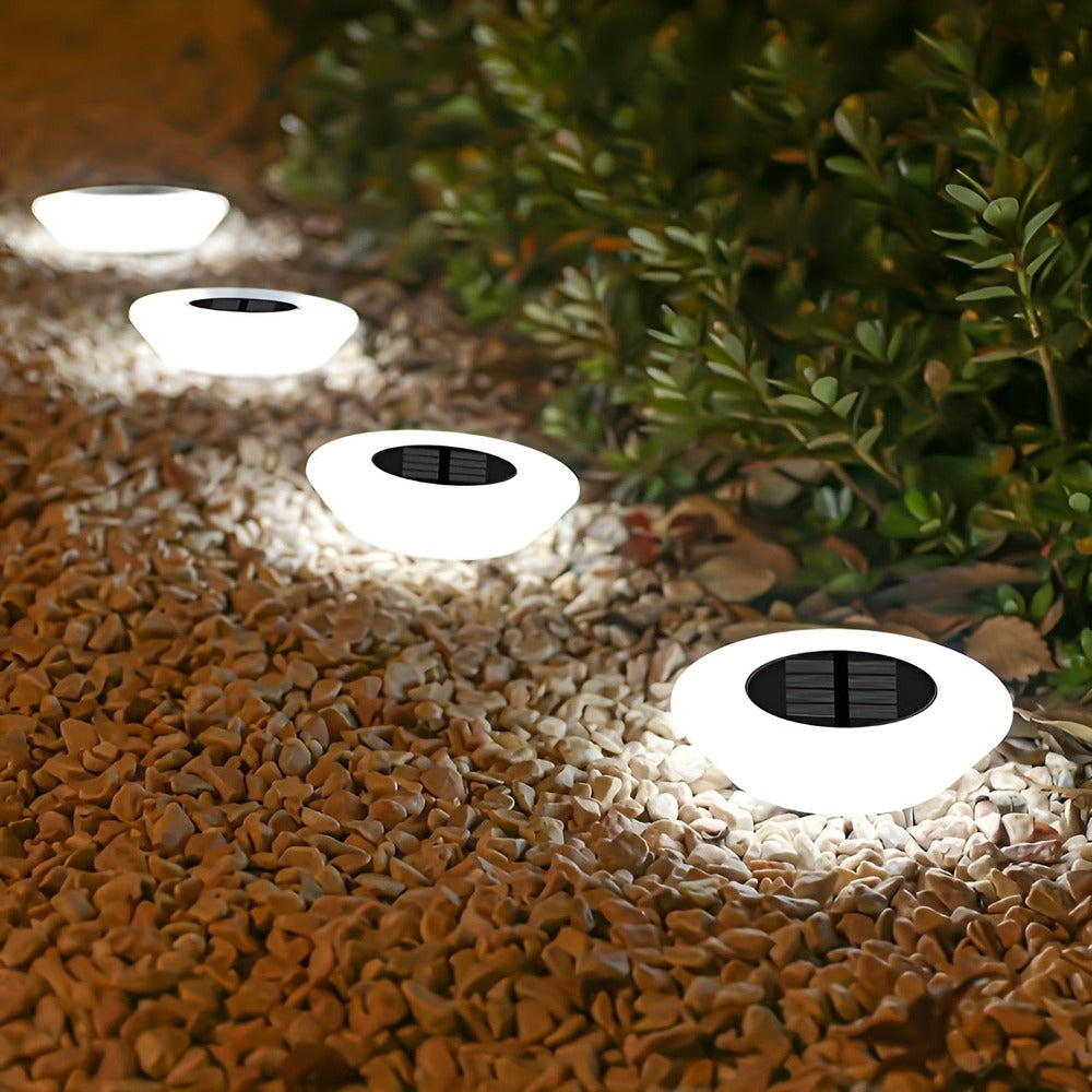 Éclairage LED solaire de jardin, design contemporain, idéal pour une ambiance extérieure moderne et économe.