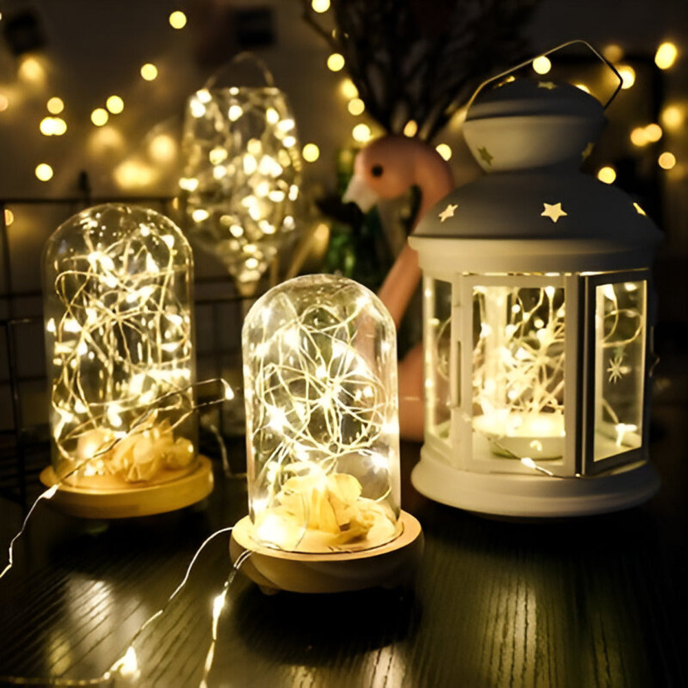 Guirlande lumineuse solaire étanche, parfaite pour illuminer jardin ou patio avec style.