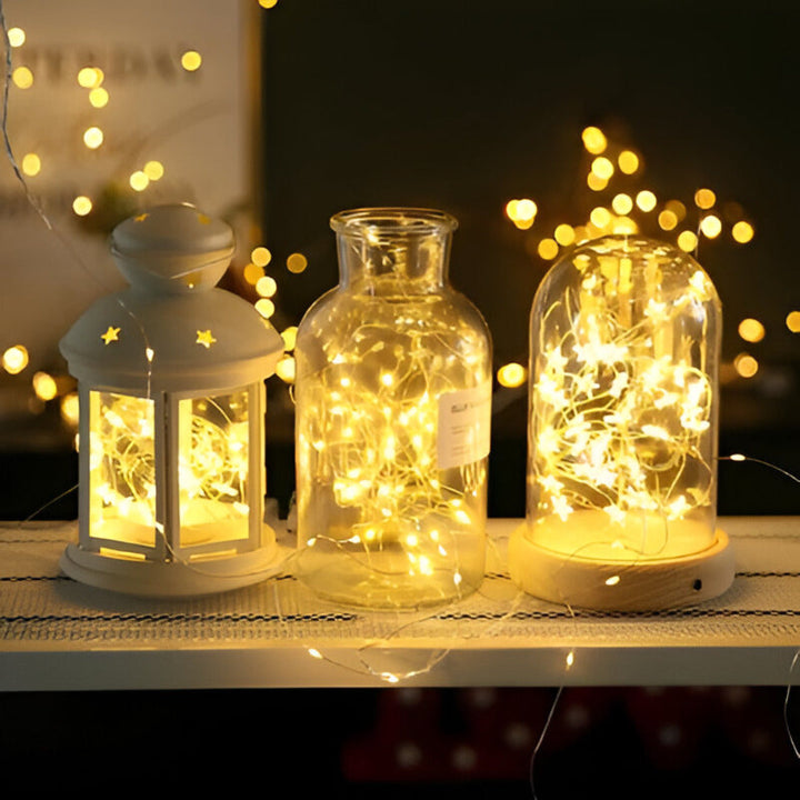 Éclairage LED solaire d'extérieur, guirlande décorative pour créer une ambiance festive.