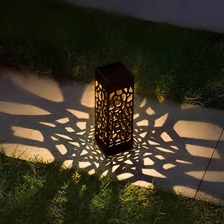 Décoration de jardin: lampe solaire étanche en acier inoxydable avec lumière LED pour allée.