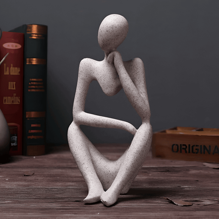 Décoration de bureau moderne : sculpture abstraite 'La Pensée Profonde'. Idéal pour un intérieur zen.