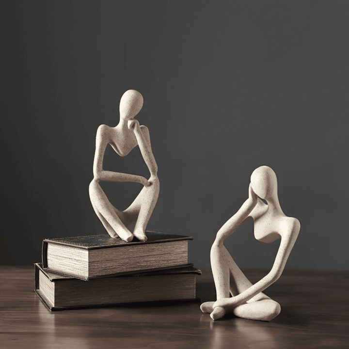 Sculpture abstraite contemporaine, 'La Pensée Profonde'. Décoration art moderne pour bureau, ambiance relaxante.