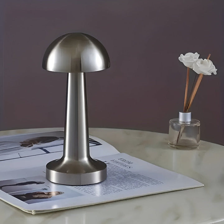 Lampe champignon LED sans fil, éclairage doux et design rétro. Lampe de table moderne, rechargeable pour ambiance.