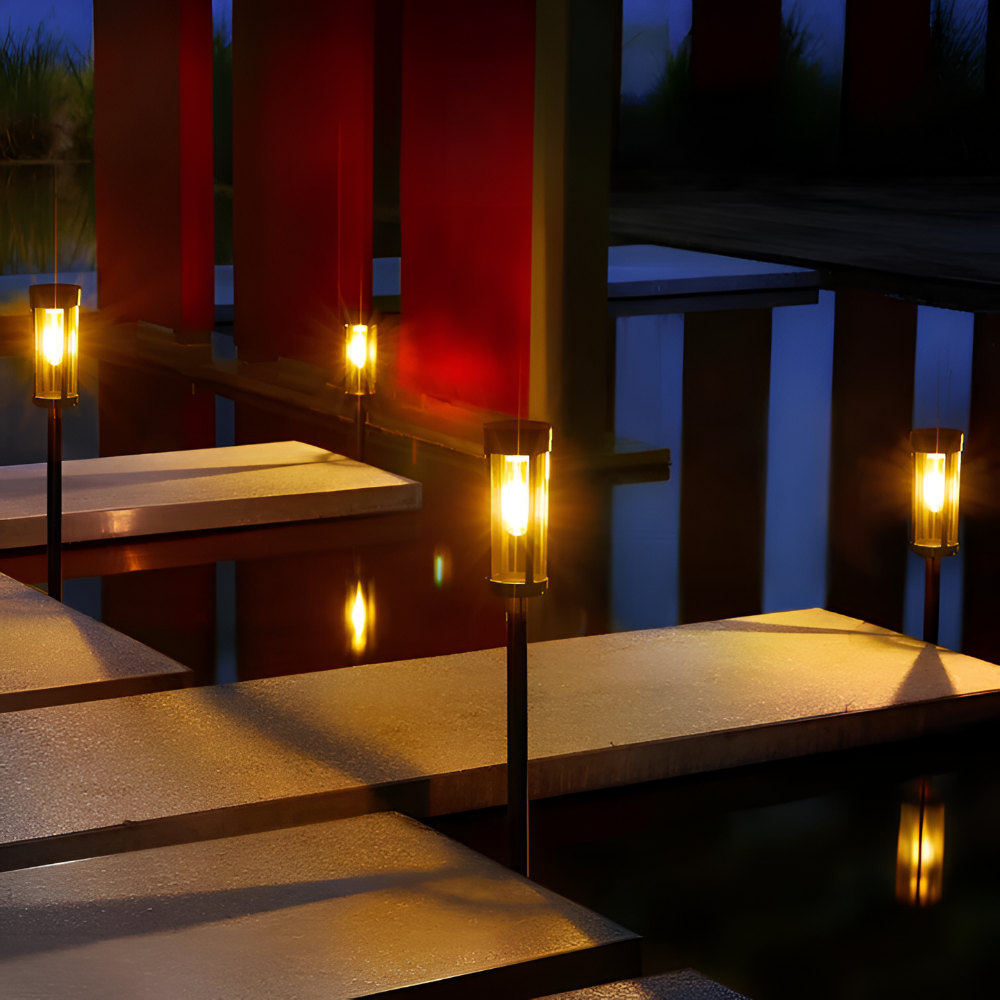 Lampe jardin solaire LED énergie propre, étanche IP65, lumière blanc chaud pour ambiance.