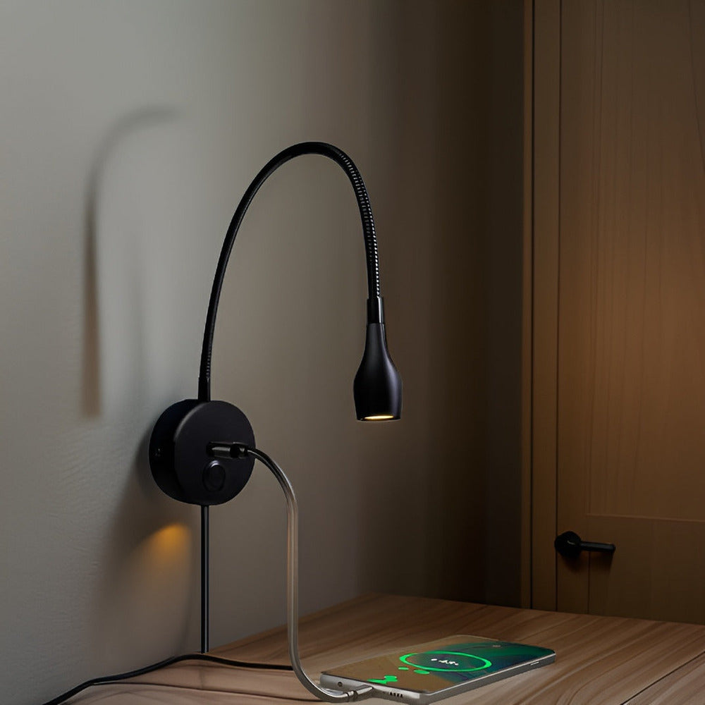Lampe de lecture murale LED tactile avec col de cygne flexible et prise USB intégrée, parfaite pour chambre ou bureau.