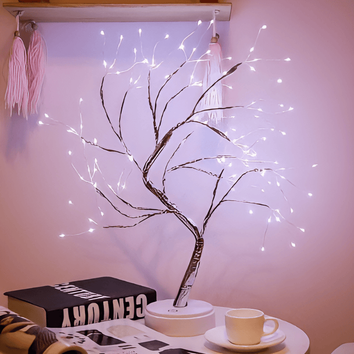 Lumière d'ambiance LED en forme de mini-arbre, idéale pour décorer une pièce ou comme lampe de chevet.