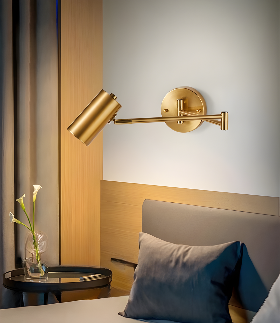 Luminaire intérieur LED moderne or & noir, éclairage réglable pour chambre à coucher.