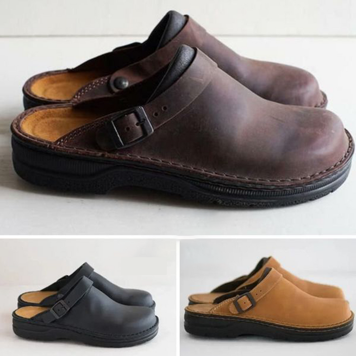 Sabots orthopédiques marron pour hommes, confort et soutien quotidien. Idéal pour le bien-être des pieds.
