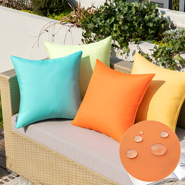 Décoration de jardin avec housse de coussin déperlante 45x45 cm, aspect lin rustique, polyester.