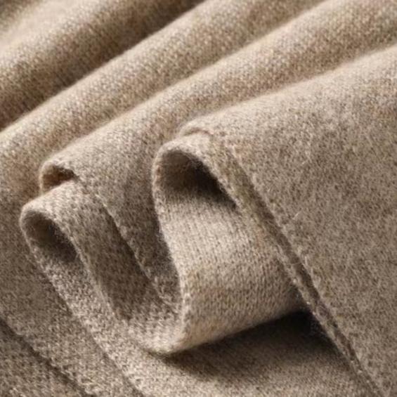 Idée cadeau : écharpe femme confortable, parfaite pour hiver, automne, chaleur et style.
