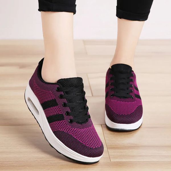 Chaussures sport femme à absorption des chocs, idéales pour réduire les douleurs, améliorer la stabilité et le confort.