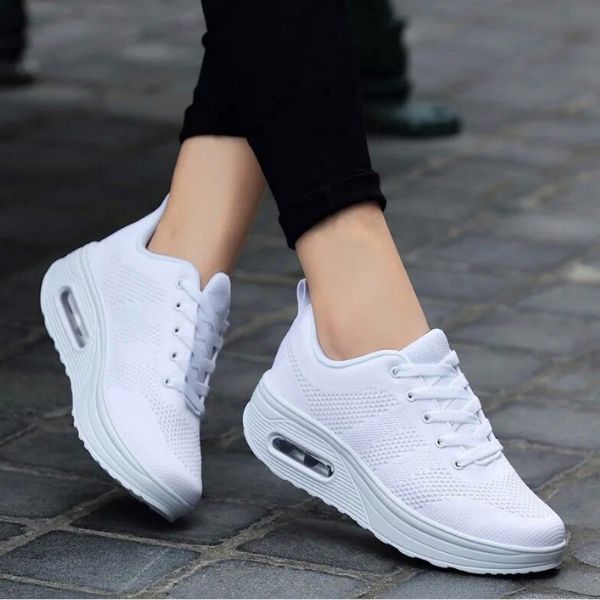 Baskets modernes et confortables pour femmes, avec amorti avancé pour le sport, la marche et le quotidien.