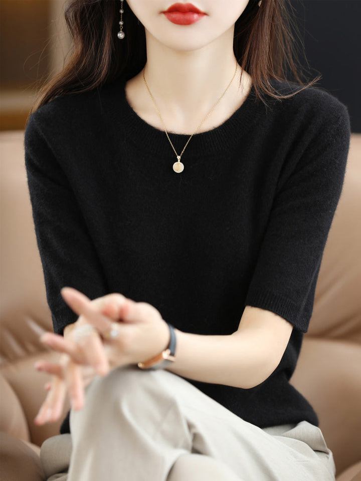 Pull femme chic et chaud, tricot doux, idéal pour un look élégant et décontracté d'automne.