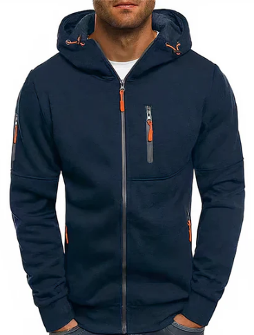 Homme portant un sweat à capuche zippé noir, look décontracté et élégant, parfait pour le confort.