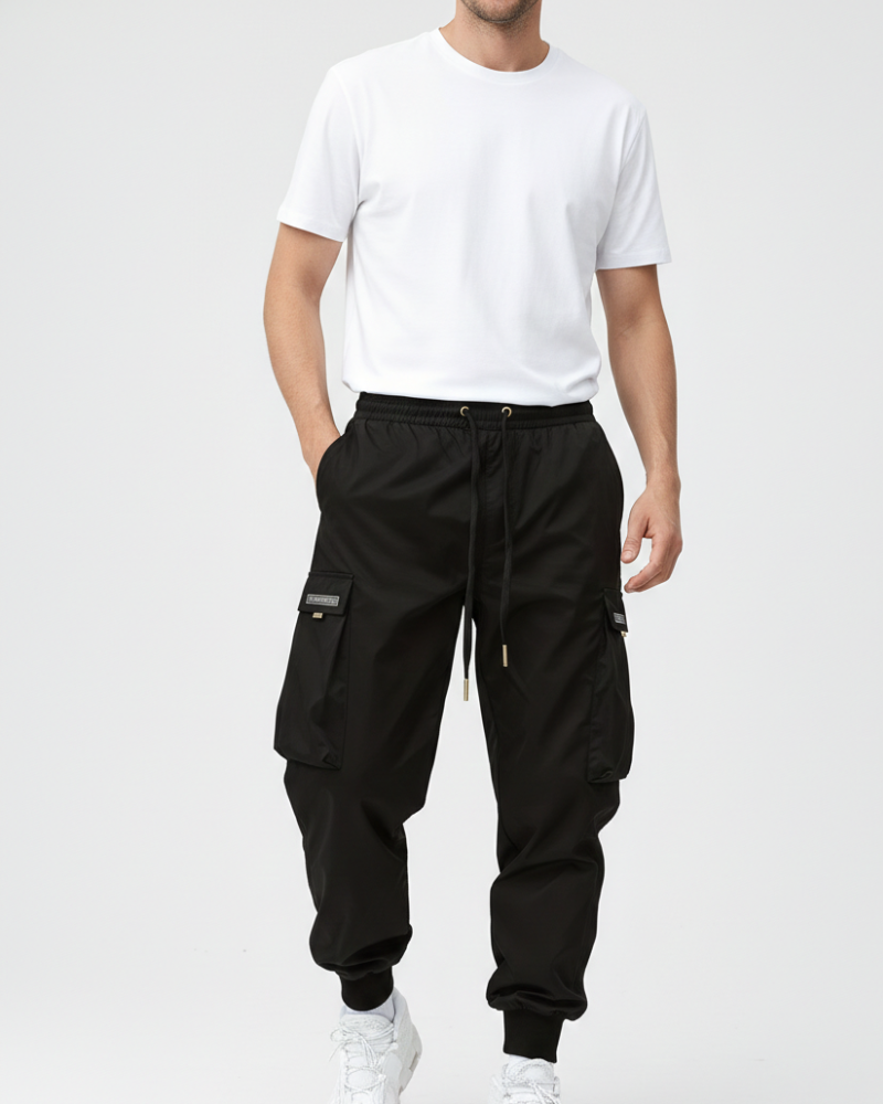 Pantalon jogger cargo Davis homme gris, coupe décontractée, multiples poches pratiques, idéal pour confort urbain.