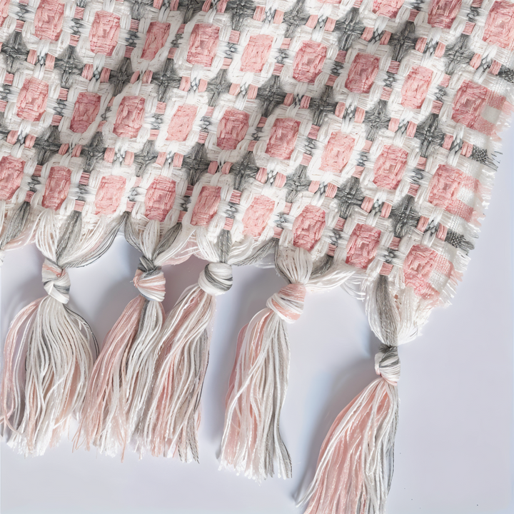 Plaid de décoration en polaire, motif vintage, avec franges, pour un confort douillet dans votre salon.