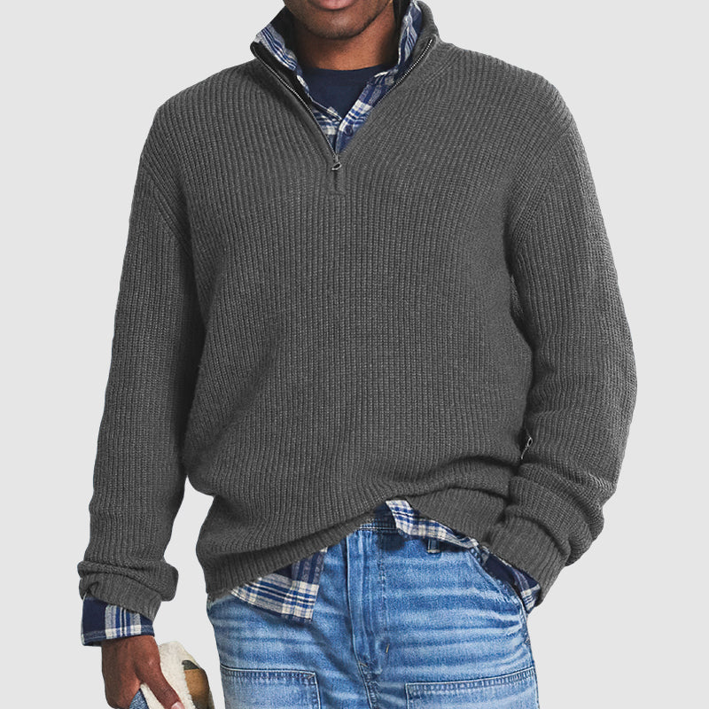 Pull homme confortable à col zippé, idéal pour l'hiver. Vêtement élégant et décontracté pour mode masculine.