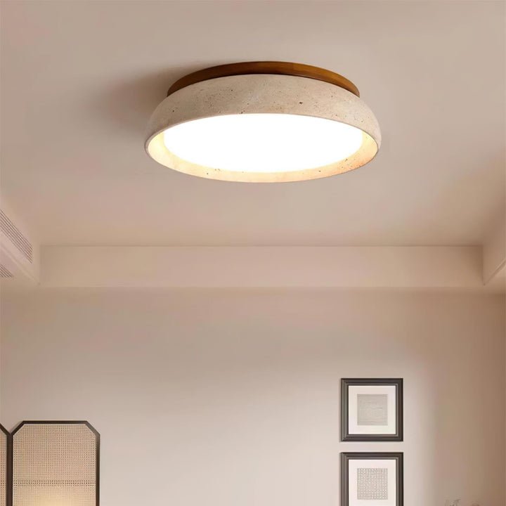 Design de luminaire moderne en travertin pour une décoration intérieure chic et intemporelle.