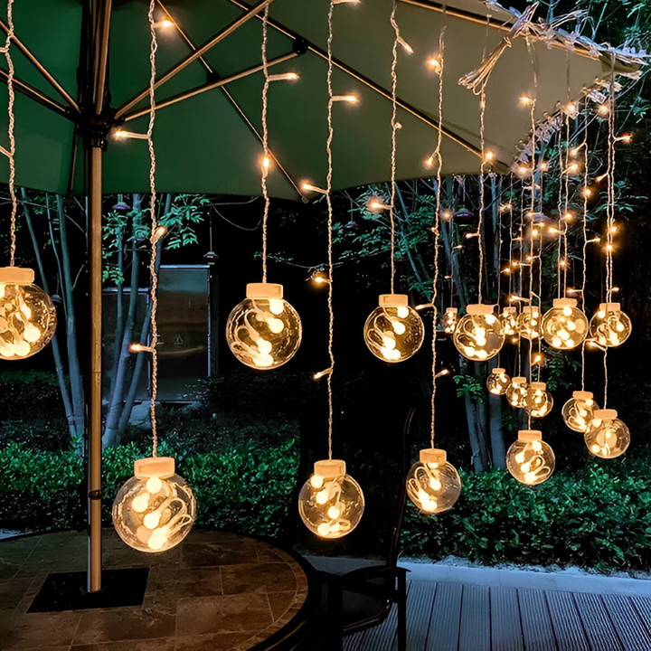 Guirlande solaire LED étanche, lumière chaude. Idéale pour déco extérieure jardin, terrasse, fête.