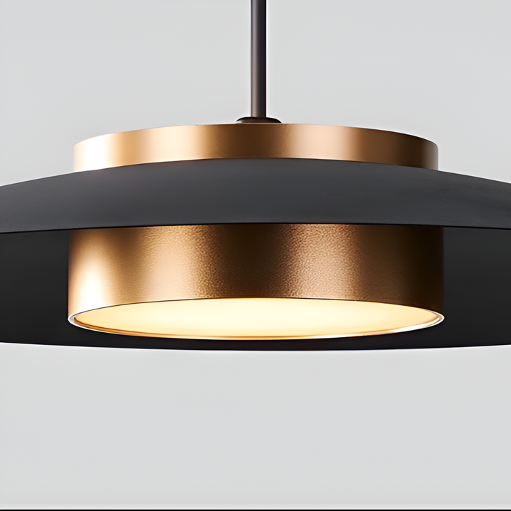Plafonnier LED moderne, lampe suspendue industrielle. Éclairage dimmable pour ambiance chaleureuse, design nordique.