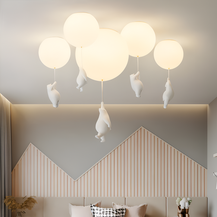 Suspension enfant BalloBear, style conte de fées avec ours et ballon, éclairage LED.