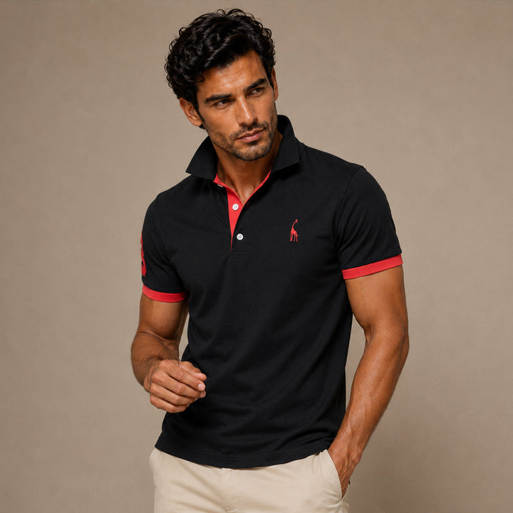 Polo homme vert, col contrasté, coupe ajustée. Vêtement casual chic pour un look décontracté élégant.