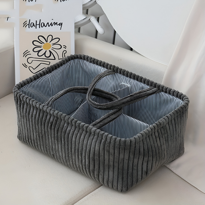 Organisateur de couches et lingettes pour bébé, panier en polyester avec compartiments pour la chambre d'enfant.