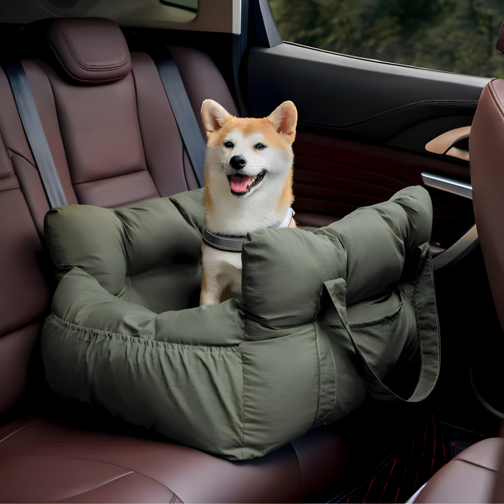 Siège auto convertible en lit chien. Un accessoire polyvalent pour le transport et le repos animal.