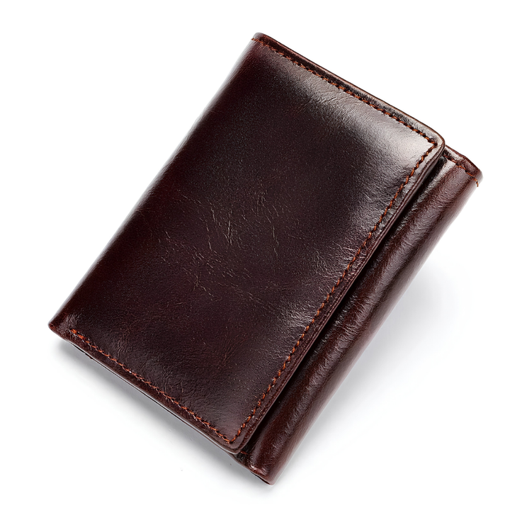 Portefeuille homme en cuir marron, élégant et robuste. Protection RFID efficace contre le vol de données.