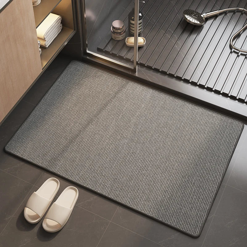 Tapis de bain rouge antidérapant et absorbant, ajoute une touche vive et sécurité à votre salle d'eau.