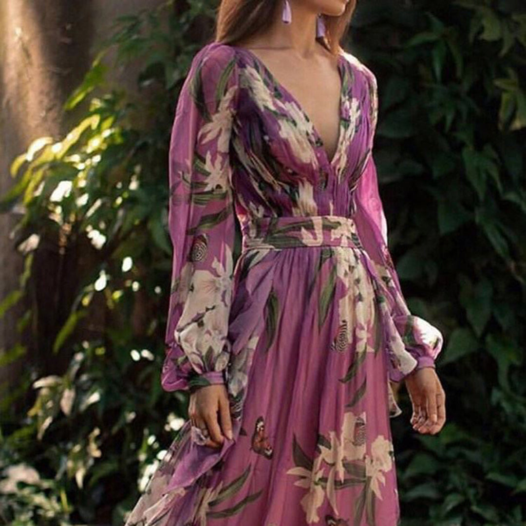 Robe maxi fluide violette pour femme, idéale été/printemps. Style élégant et confortable, parfaite tenue estivale.