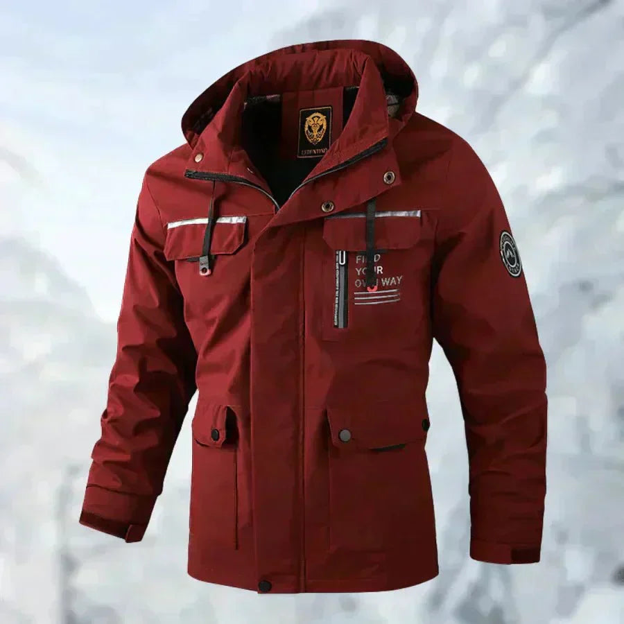 Veste homme polyvalente, imperméable et coupe-vent, pour activités urbaines, sport et randonnée.