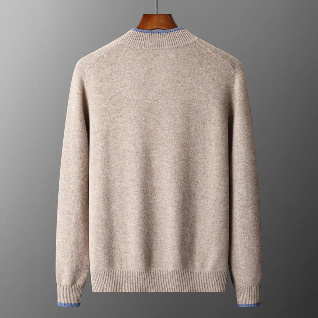 Dos d'une veste zippée homme à coupe ajustée, élégance discrète et confort quotidien en automne.
