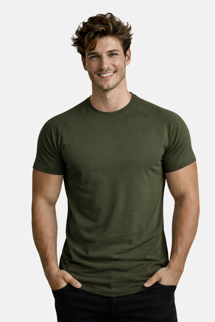 T-shirt homme Stefan pour l'été. Style décontracté, col rond, manches courtes pour un confort optimal au quotidien.