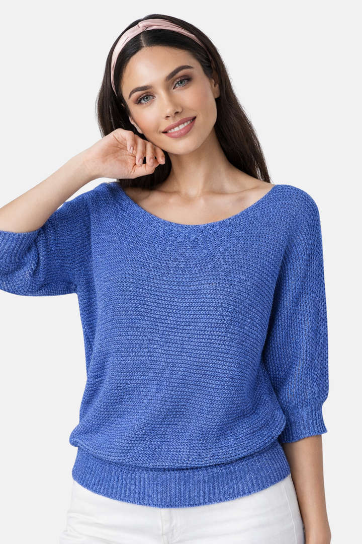 Pull lila femme élégant en tricot doux. Chandail confortable, idéal pour l'hiver et la mode intemporelle.