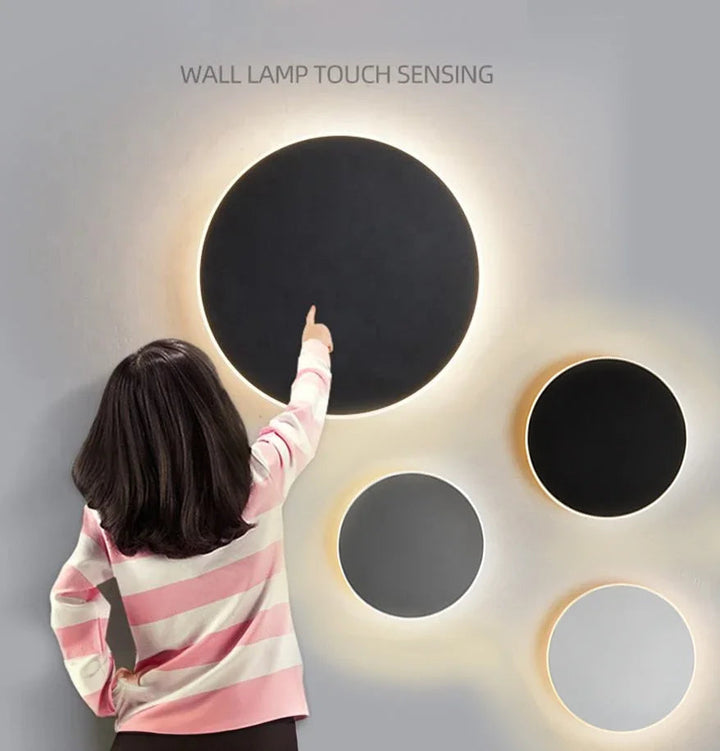 Lampe murale LED Lumeo: design moderne, éclairage économe en énergie pour salon, chambre ou couloir. Luminaire discret.