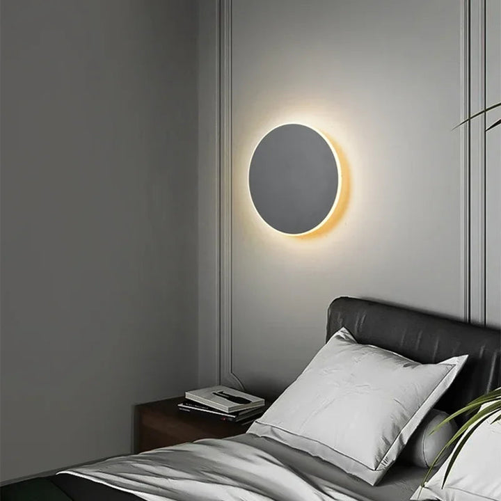 Luminaire mural LED Lumeo, style contemporain et minimaliste. Éclairage puissant et économe pour toute pièce.