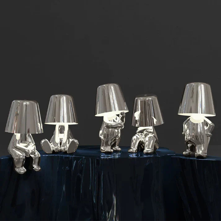 Créez une ambiance unique avec la lampe de table dimmable LumoPals, éclairage ludique et design.