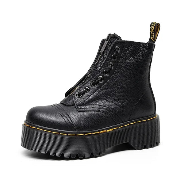 Bottes tendance noires pour femmes, parfaites automne-hiver. Chaussures féminines chic et confortables.