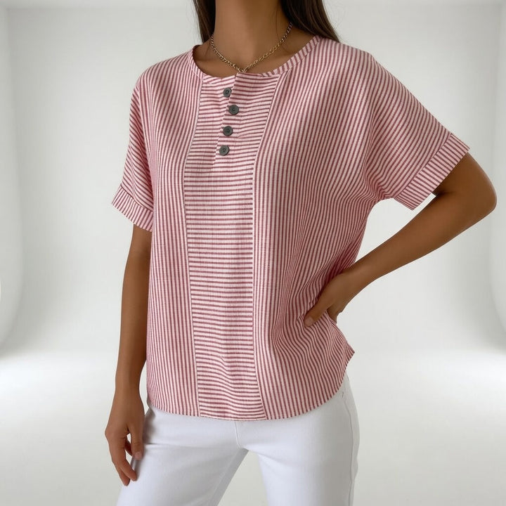 Chemisier femme en lin rayé, manches courtes, coupe décontractée. Idéal pour un look estival frais et stylé.