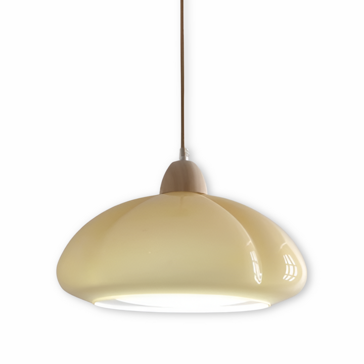 Luminaire d'ambiance rétro-nordique, suspension design pour un éclairage intérieur élégant et cosy.
