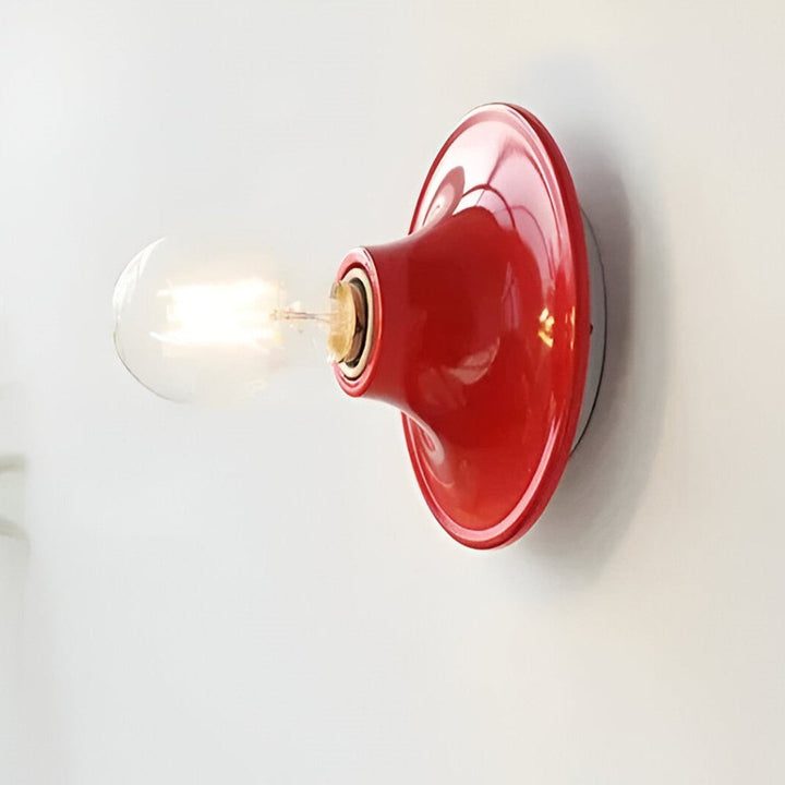 Design classique: lampe murale LED rétro en métal, parfaite pour un éclairage d'appoint.